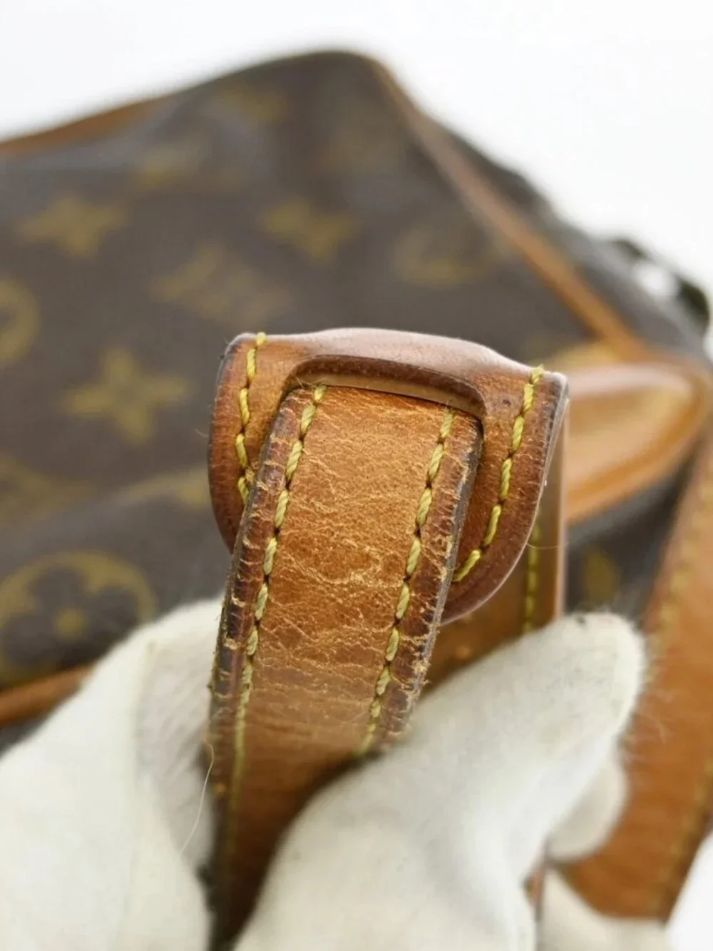 LOUIS VUITTON TROCADERO 27 CROSSBODY SHOULDER BAG